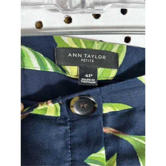 Ann Taylor Palm print linen blend skirt size 4P - Picture 6 of 6